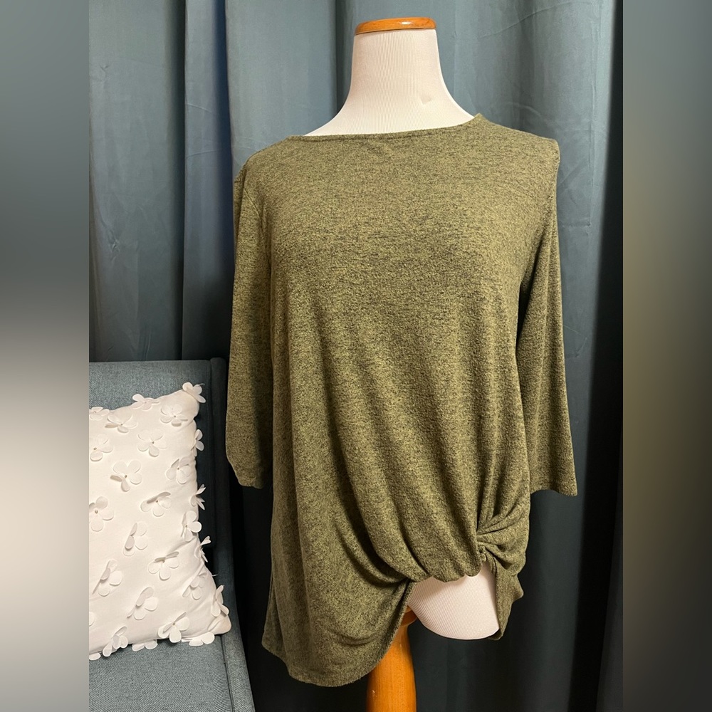 Gibson 3/4 sleeve shirt with knotted hem